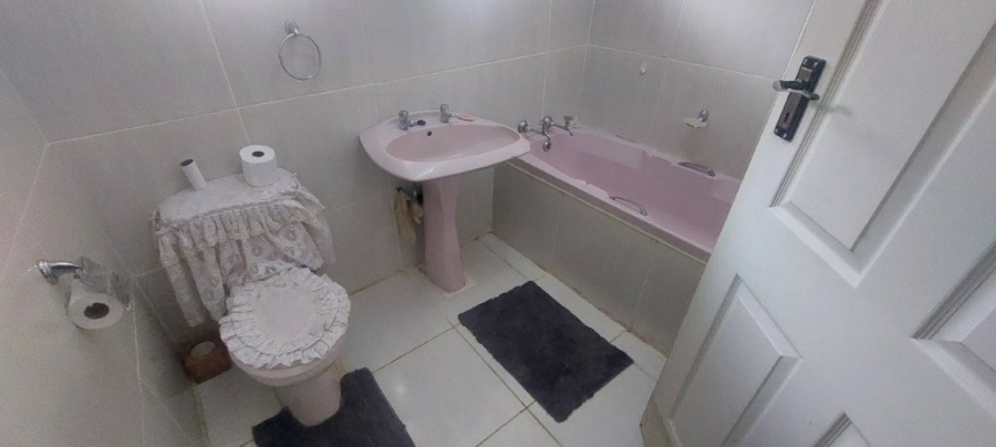 3 Bedroom Property for Sale in Riebeeckstad Free State